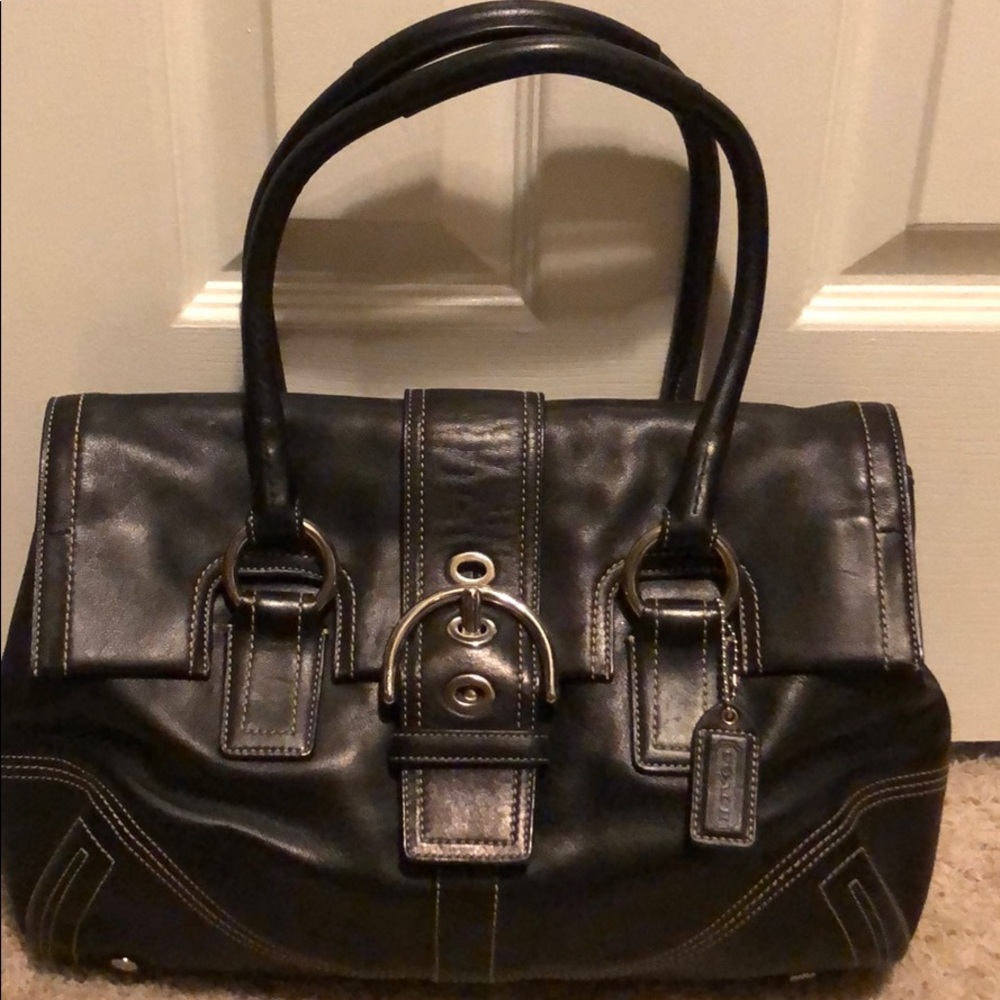 Authentic Coach shoulder bag